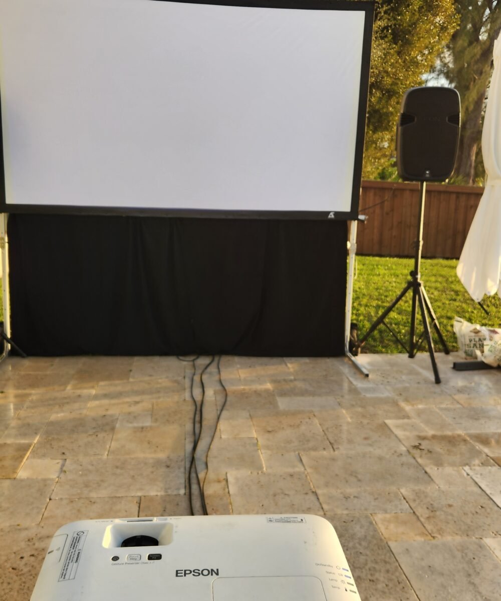 P1 PROJECTOR SCREEN 120 INCH - Image 2